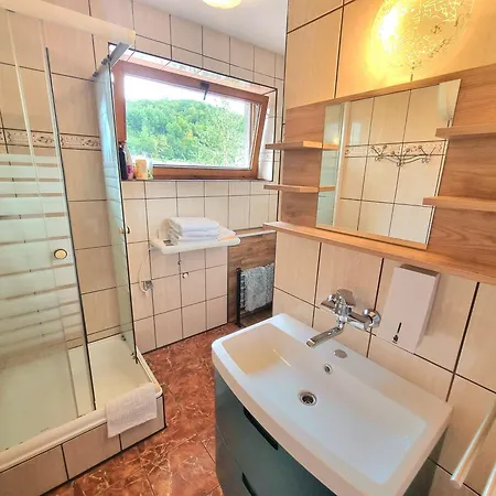 Kacperek Samo Centrum, Willowa 4a - 2 Sypialnie, Salon - Dla Rodziny 4-5 Os Apartmán Szczyrk