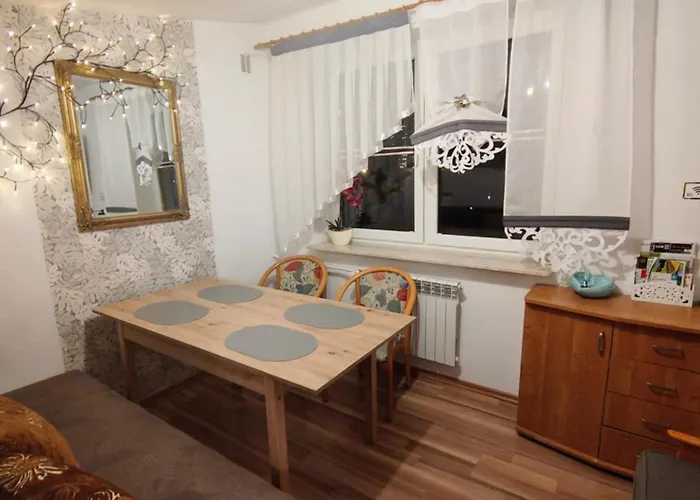 شقة Kacperek Samo Centrum, Willowa 4a - 2 Sypialnie, Salon - Dla Rodziny 4-5 Os